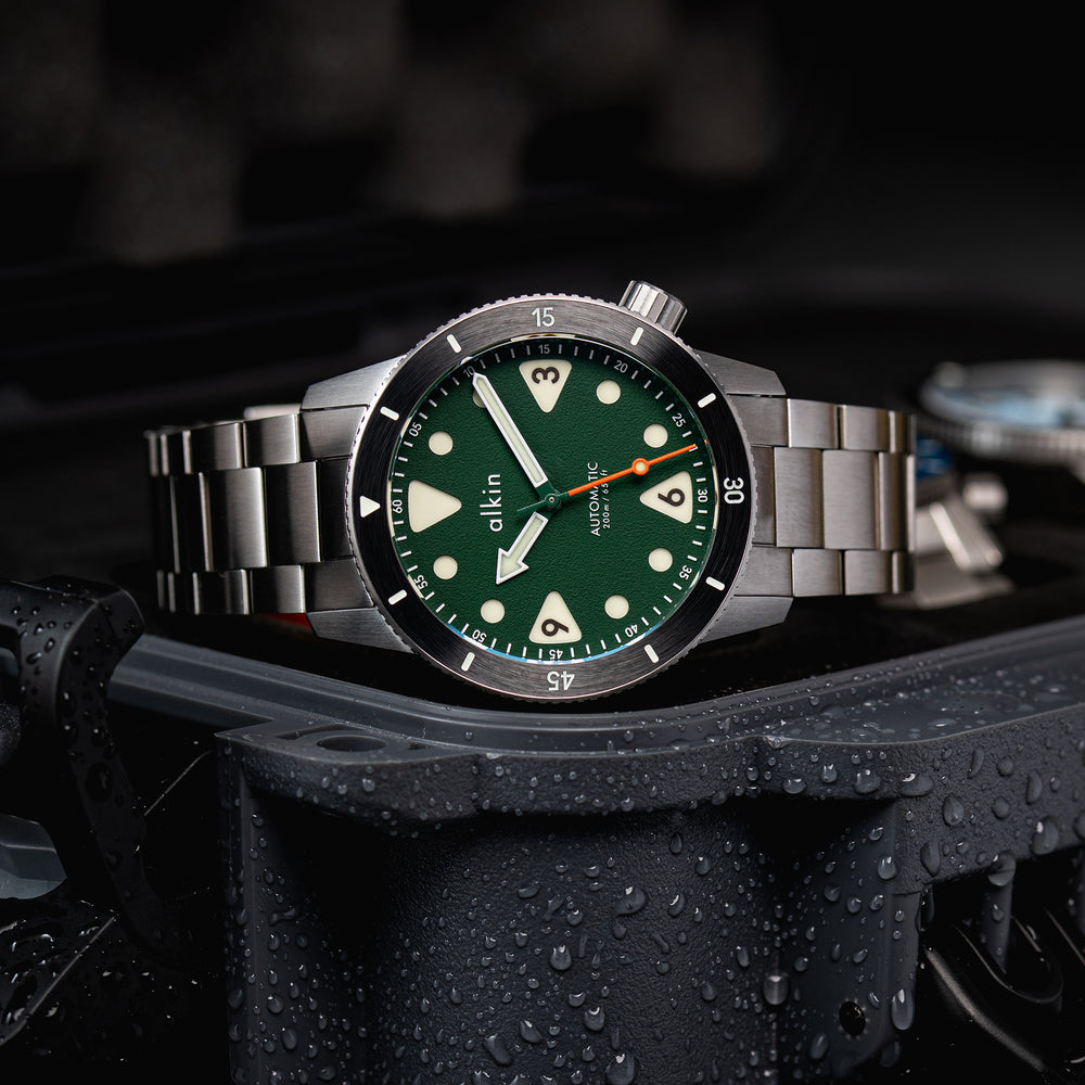 Model Three Diver - Green Dial / SS Case